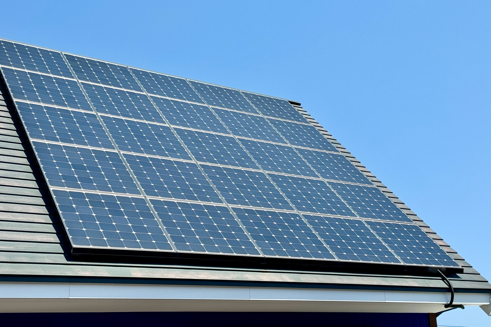 【2026年最新】太陽光発電で失敗しないために知っておくべき悪質業者の実態と賢い選び方